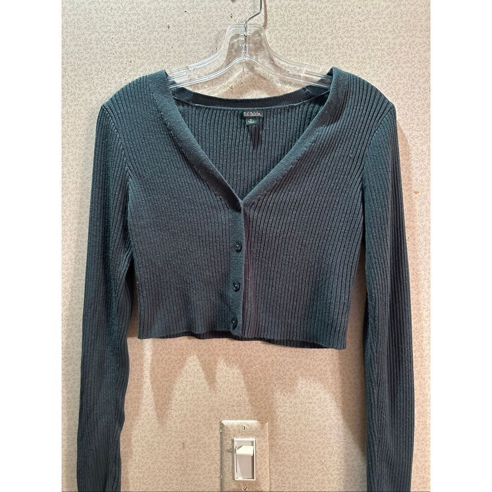 Wild Fable cropped cardigan